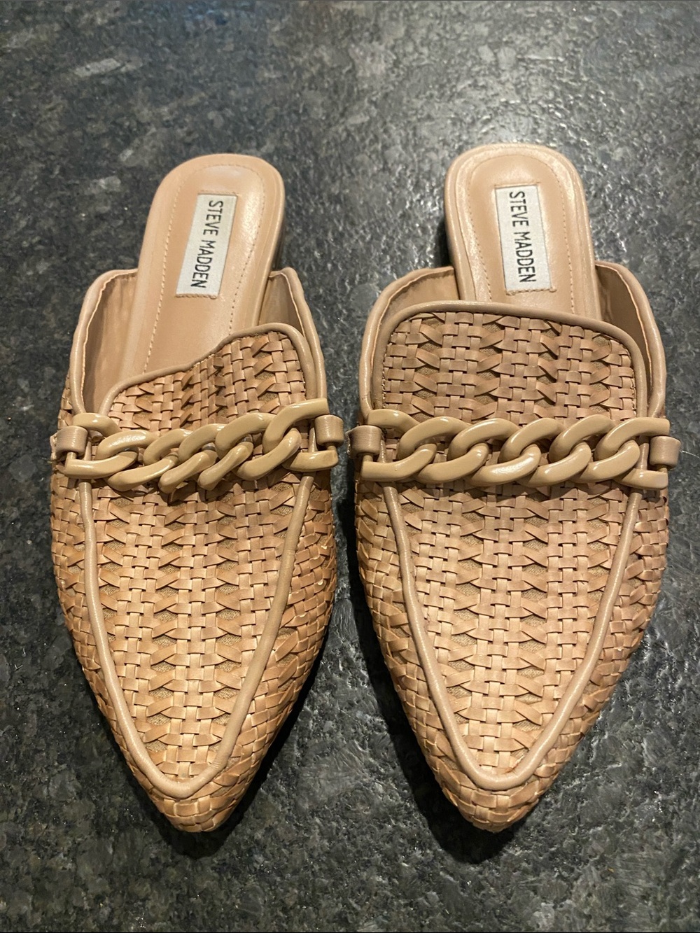 Steve Madden Beige Woven Pointed-Toe Chain-Trim Mules